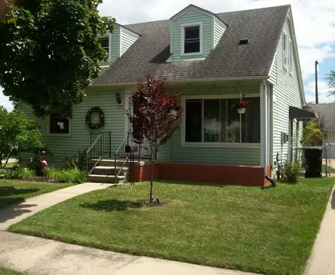 1311 Spruce St, Wyandotte, MI 48192