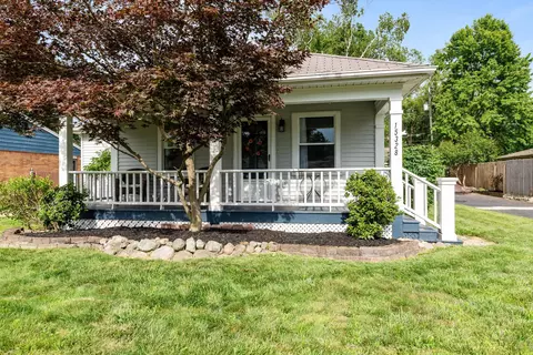 15328 Mayfield St, Livonia, MI 48154