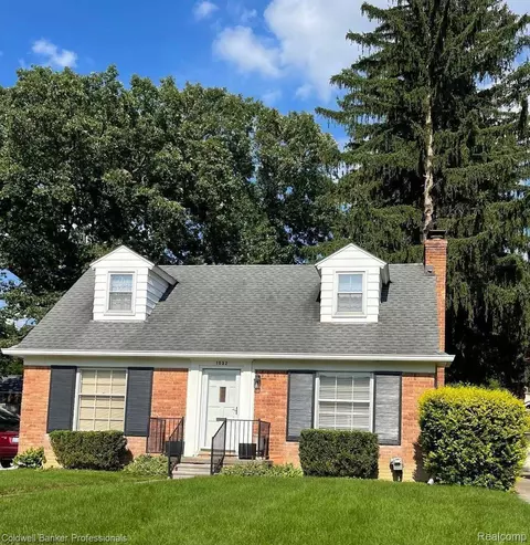 1032 Oakridge Ave, Royal Oak, MI 48067