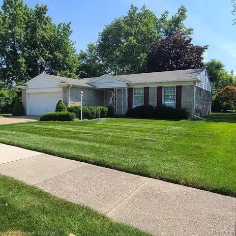 15256 Inbrook Dr, Plymouth, MI 48170