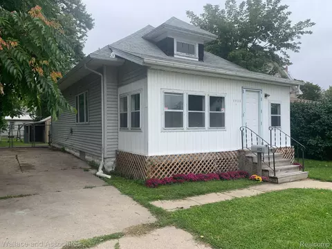 1225 Ward St, Port Huron, MI 48060
