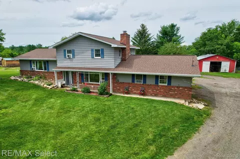 11119 E Stanley Rd, Richfield, MI 48423