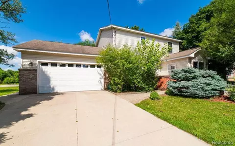 3570 Baldwin Rd, Auburn Hills, MI 48326