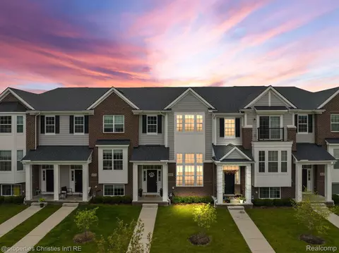 49521 Lantern Way #45, Canton, MI 48188