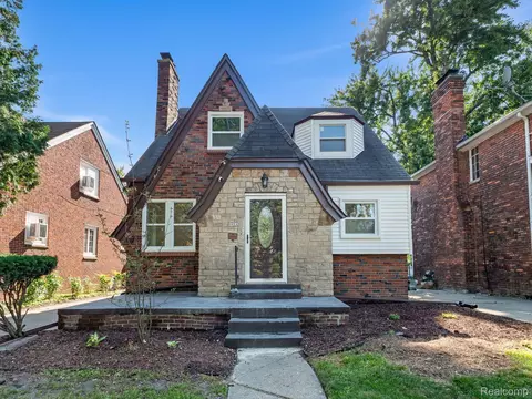 5921 Bishop St, Detroit, MI 48224