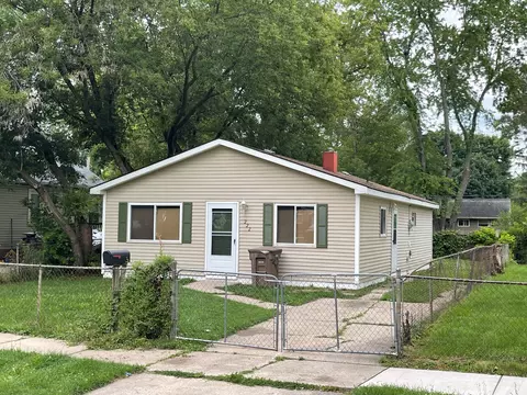 222 W Columbia Ave, Pontiac, MI 48340