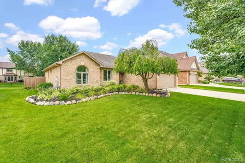 24028 Pointe Dr, Macomb, MI 48042