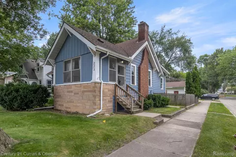 223 E Maryland Ave, Royal Oak, MI 48067