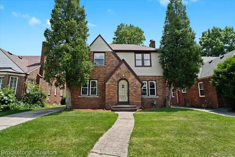 16894 Fielding St, Detroit, MI 48219