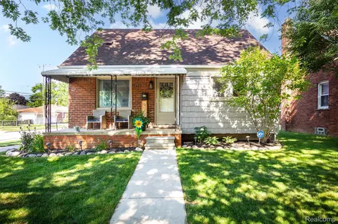 9732 Laurence Ave, Allen Park, MI 48101