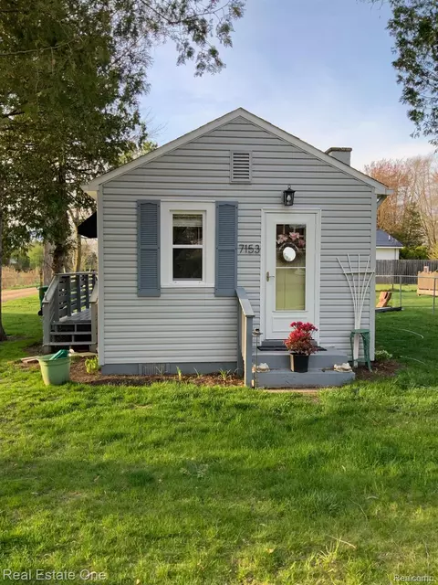 7153 Cedar Rd, Worth, MI 48450