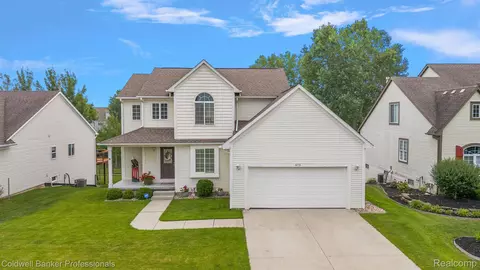 873 Townsend Dr, Oxford, MI 48371