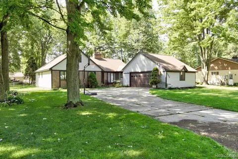 3339 Clyde Dr, Burtchville, MI 48059