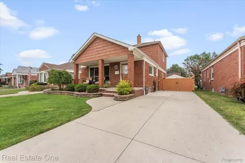 9671 Sterling Ave, Allen Park, MI 48101