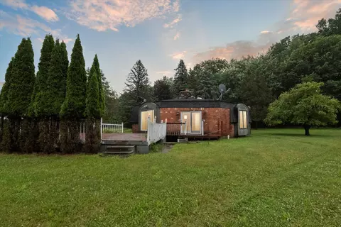 6811 Fish Lake Rd, Holly, MI 48442