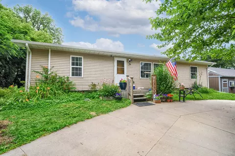 5023 Knapp Dr, Flint, MI 48506