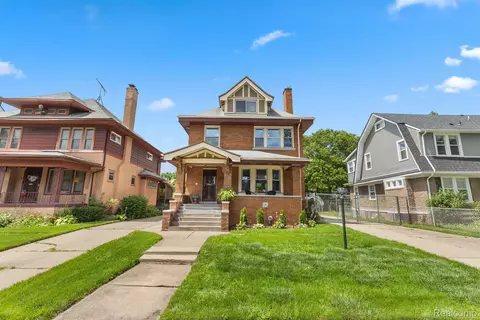 888 Lawrence St, Detroit, MI 48202