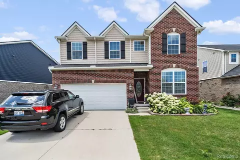 41073 Altissimo Dr, Clinton Township, MI 48038