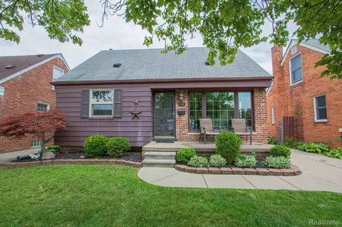 9919 Ruth Ave, Allen Park, MI 48101