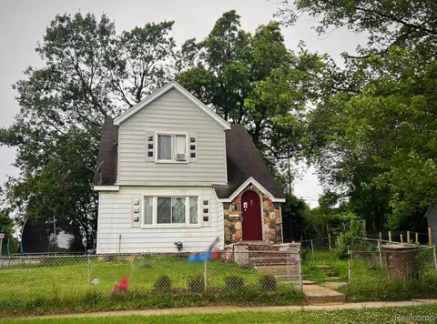 322 S Marshall St, Pontiac, MI 48342