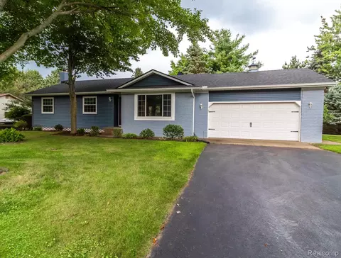 1450 E Sawdust Corners Rd, Mayfield, MI 48446