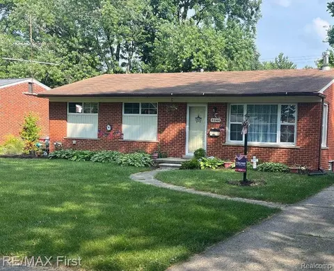 8844 Headley Dr, Sterling Heights, MI 48314