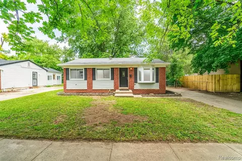 1425 Harry St, Ypsilanti, MI 48198