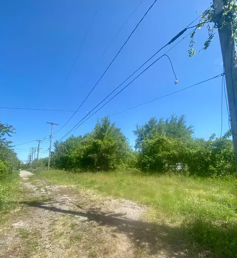 2127 E Canfield St, Detroit, MI 48207 photo 1