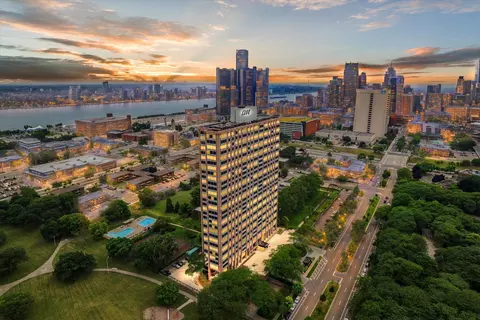 1300 E Lafayette St #1109, Detroit, MI 48207