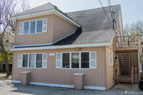 8911 Dixie, Ira, MI 48023