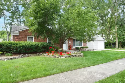 1854 W Melton Rd, Birmingham, MI 48009