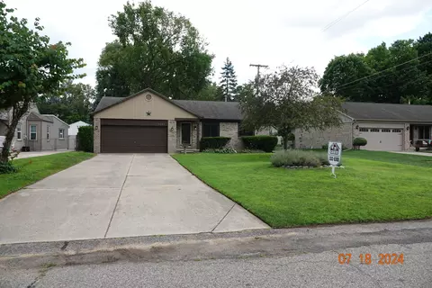 34225 Orangelawn St, Livonia, MI 48150