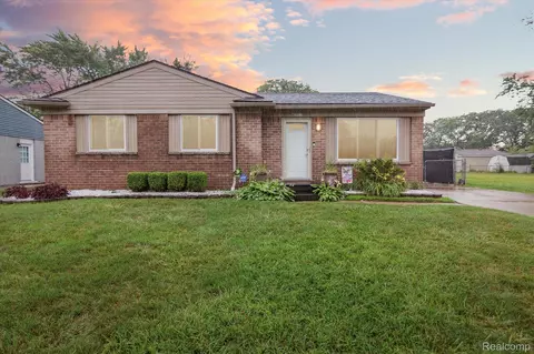 41551 Hamlin St, Van Buren, MI 48111