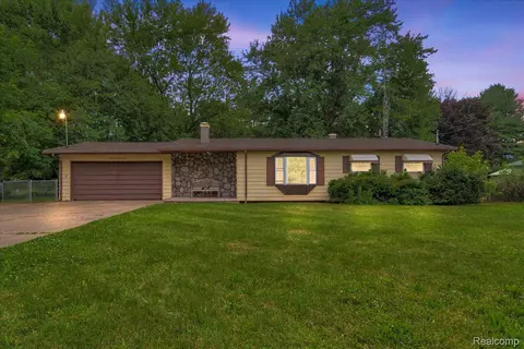 3221 N Irish Rd, Richfield, MI 48423