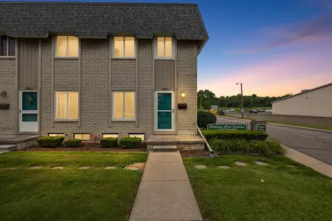 4260 15 Mile Rd, Sterling Heights, MI 48310