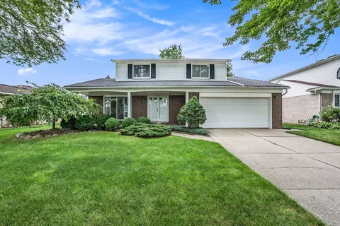 2329 Mellowood Dr, Sterling Heights, MI 48310