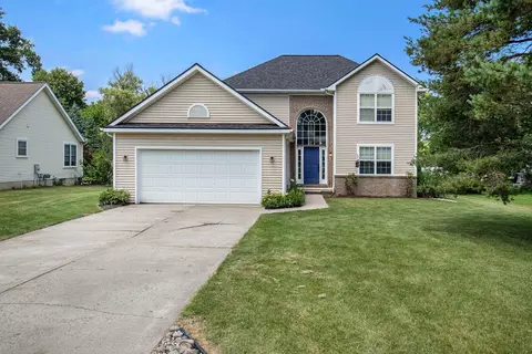 6452 Sandy Knl, Linden, MI 48451