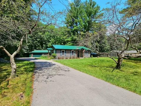 602 W Brownlee Rd, Jerome, MI 48657