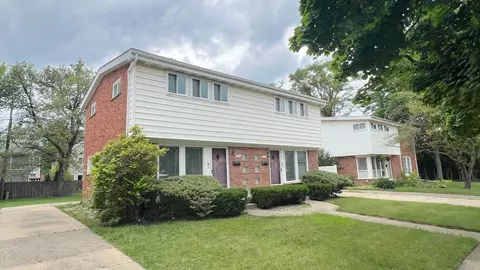 275 E 14 Mile Rd, Birmingham, MI 48009