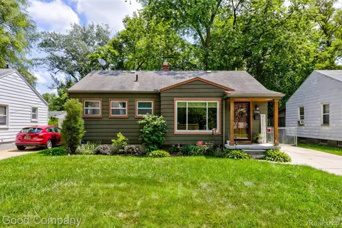 23100 Rosewood St, Oak Park, MI 48237