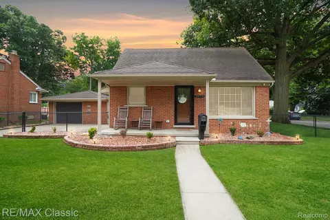 24161 Oxford St, Dearborn, MI 48124