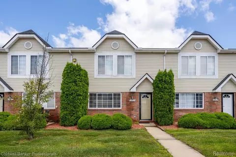 29827 Cathy Ln, Chesterfield, MI 48047
