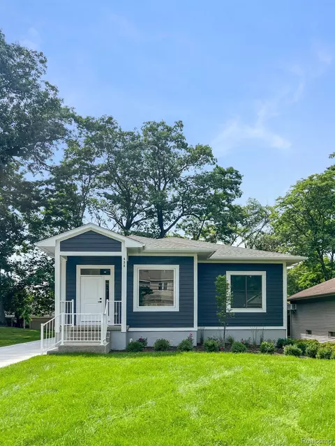 436 Grixdale Ln, Waterford, MI 48328
