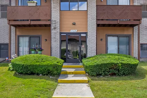 7309 Manor Circle Apt 104 18972 #104, Westland, MI 48185