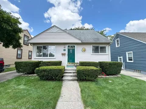 86 Chippewa St, Clawson, MI 48017 photo 1