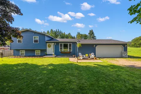2647 Breezeway St, Deerfield, MI 48461