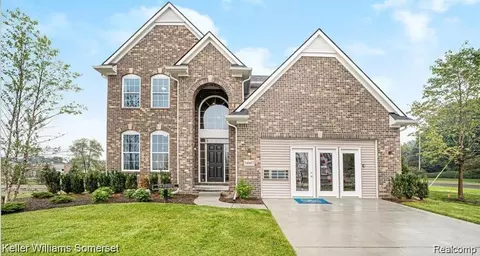 12285 Muirland Dr, Sterling Heights, MI 48312