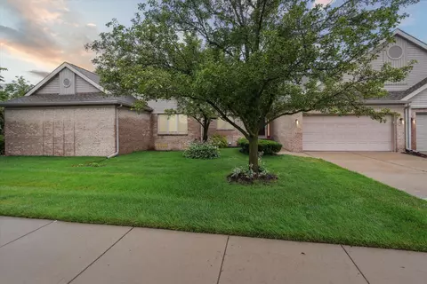 175 Essex Ln, Canton, MI 48187