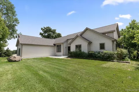 4300 Kellie, Oceola, MI 48855
