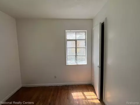 1648 S Liddesdale St, Detroit, MI 48217